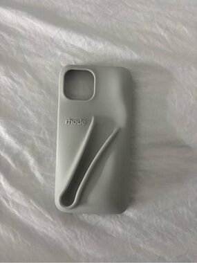 RHODE Silicone iPhone Case with Integrated Grip - Light Gray